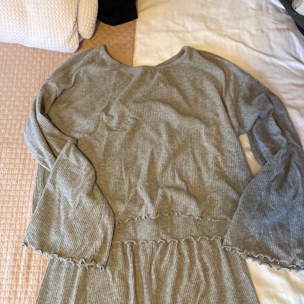 Cozy lounge set with flared leg and cropped style top